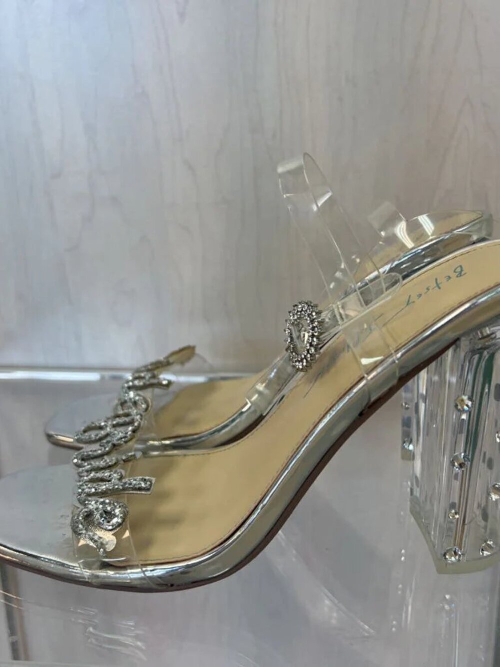 Betsey Johnson BRIDE Barie Heels Size 10 Wedding Sandal Lucite Bridal Shoes NEW - Picture 7 of 7